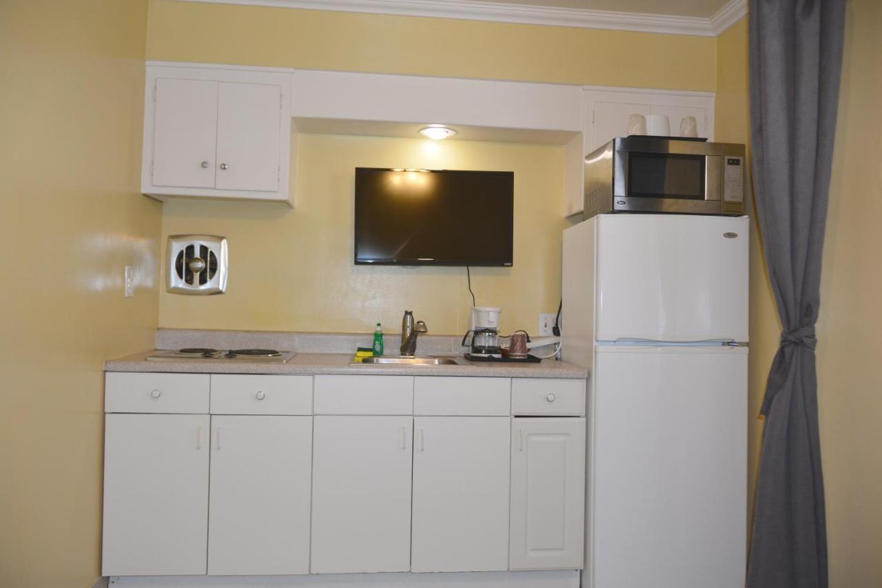 Oasis Inn And Suites Santa Barbara Room photo