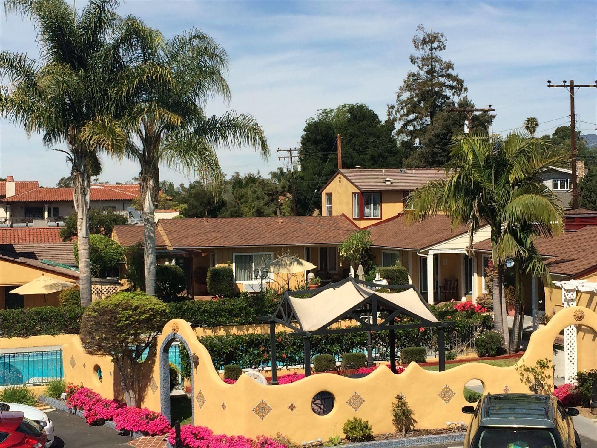Oasis Inn And Suites Santa Barbara Exterior photo