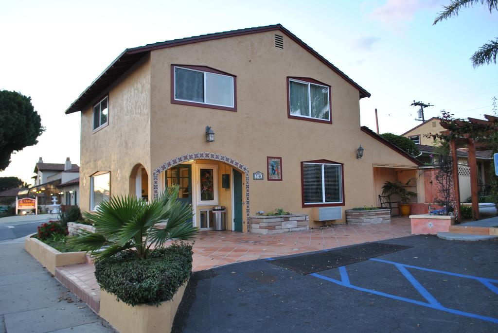 Oasis Inn And Suites Santa Barbara Exterior photo